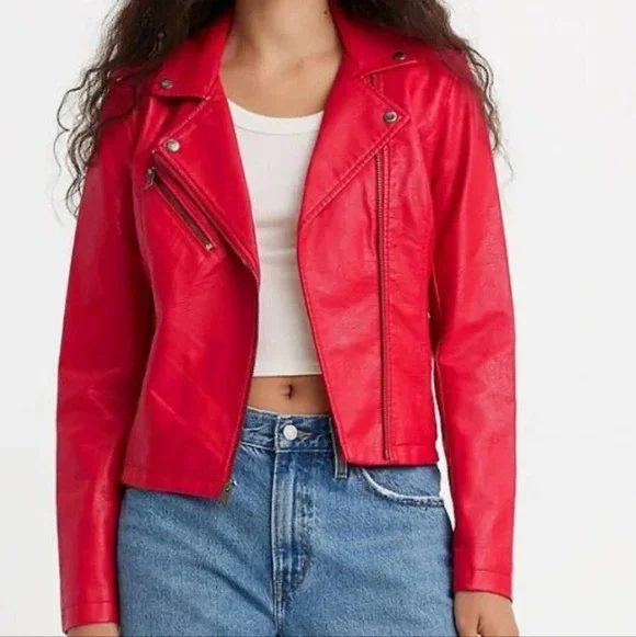 Boutique Transitional Wardrobe Pieces - Picture 4 of 13